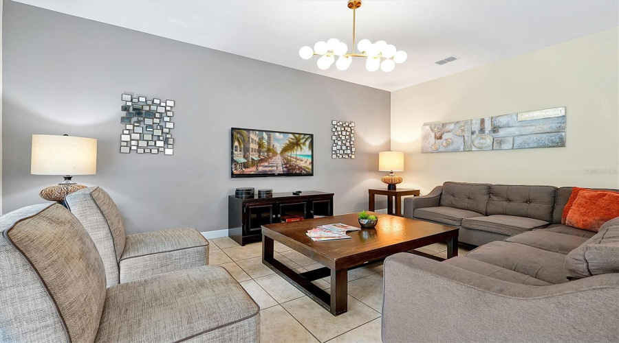 KISSIMMEE, Florida 34747, 6 Bedrooms Bedrooms, ,5 BathroomsBathrooms,Residential,For Sale,CANDY PALM,0,MFRS5124097