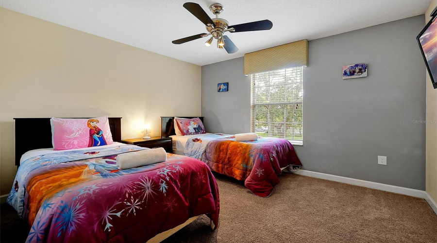 KISSIMMEE, Florida 34747, 6 Bedrooms Bedrooms, ,5 BathroomsBathrooms,Residential,For Sale,CANDY PALM,0,MFRS5124097