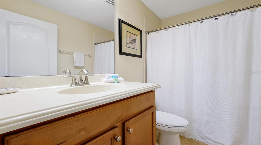 KISSIMMEE, Florida 34747, 6 Bedrooms Bedrooms, ,5 BathroomsBathrooms,Residential,For Sale,CANDY PALM,0,MFRS5124097