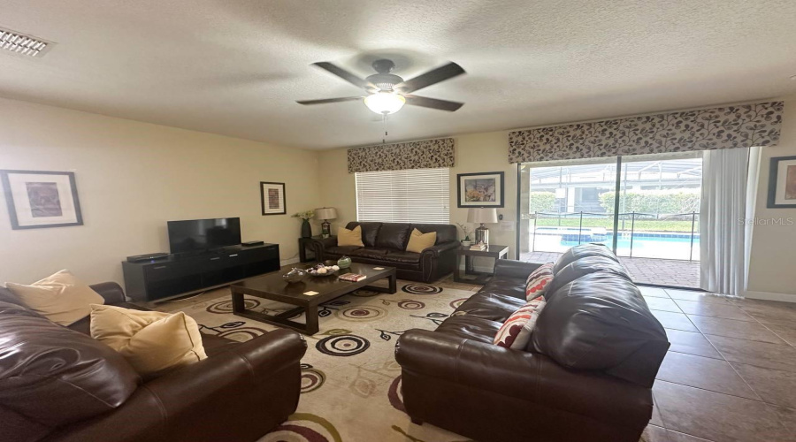 DAVENPORT, Florida 33896, 4 Bedrooms Bedrooms, ,3 BathroomsBathrooms,Residential,For Sale,SHADOW MOUNTAIN,0,MFRO6255749