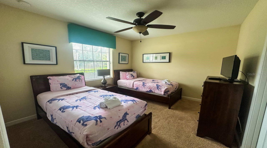 DAVENPORT, Florida 33896, 4 Bedrooms Bedrooms, ,3 BathroomsBathrooms,Residential,For Sale,SHADOW MOUNTAIN,0,MFRO6255749