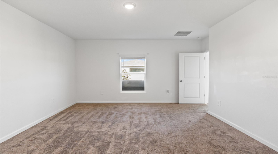 KISSIMMEE, Florida 34746, 5 Bedrooms Bedrooms, ,2 BathroomsBathrooms,Residential,For Sale,TWISTED TWIG,0,MFRS5140959