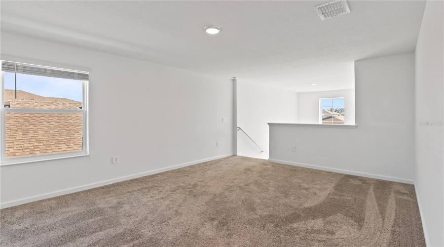 KISSIMMEE, Florida 34746, 5 Bedrooms Bedrooms, ,2 BathroomsBathrooms,Residential,For Sale,TWISTED TWIG,0,MFRS5140959