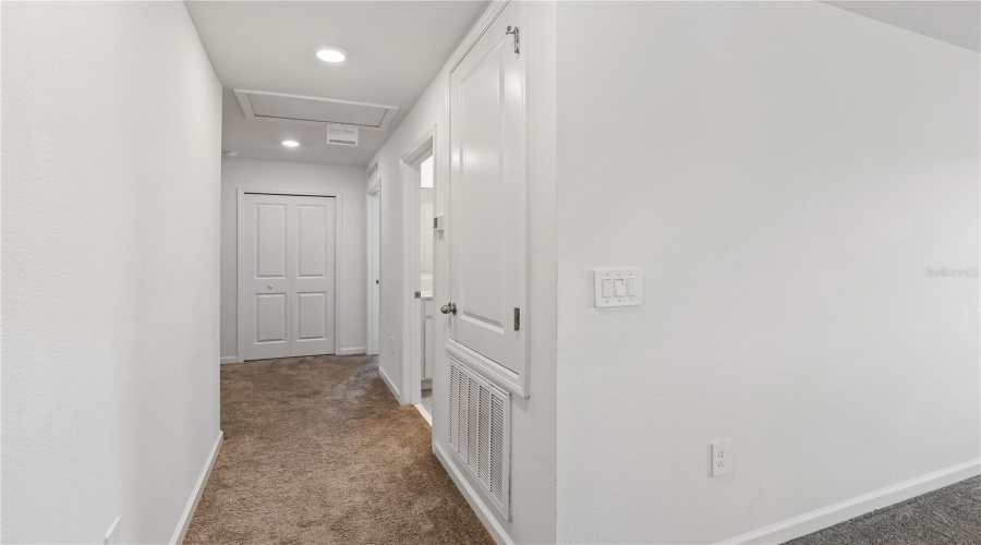 KISSIMMEE, Florida 34746, 5 Bedrooms Bedrooms, ,2 BathroomsBathrooms,Residential,For Sale,TWISTED TWIG,0,MFRS5140959