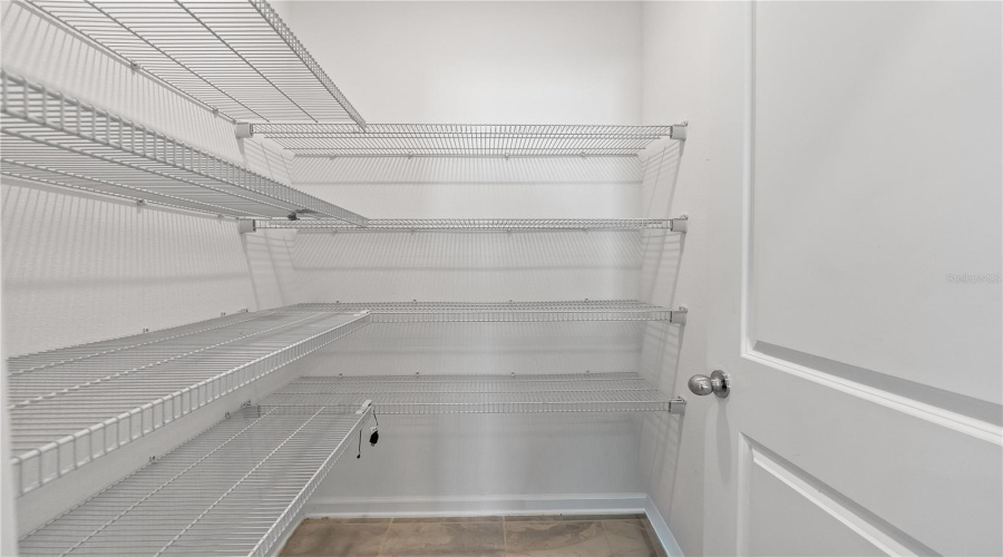 KISSIMMEE, Florida 34746, 5 Bedrooms Bedrooms, ,2 BathroomsBathrooms,Residential,For Sale,TWISTED TWIG,0,MFRS5140959