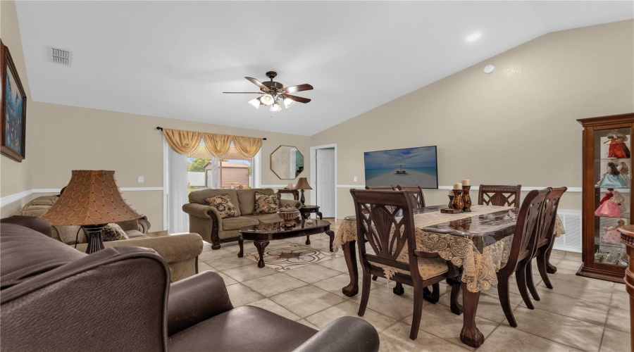 DAVENPORT, Florida 33837, 3 Bedrooms Bedrooms, ,2 BathroomsBathrooms,Residential,For Sale,MERRIMACK,0,MFRP4935201