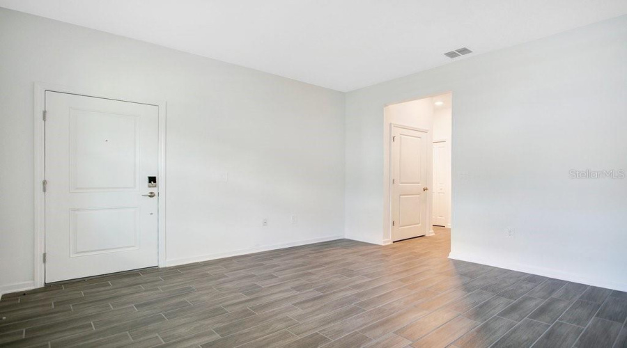 DAVENPORT, Florida 33837, 4 Bedrooms Bedrooms, ,3 BathroomsBathrooms,Residential,For Sale,CAMDEN,0,MFRS5140991