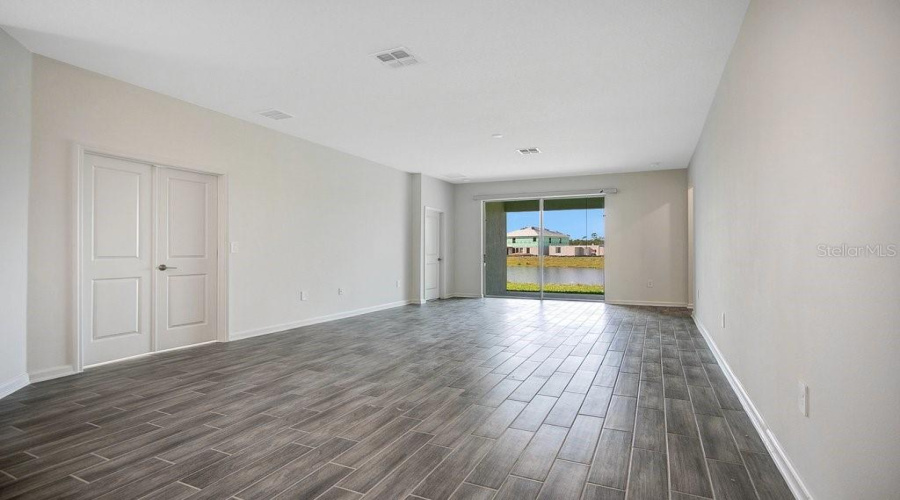 DAVENPORT, Florida 33837, 4 Bedrooms Bedrooms, ,3 BathroomsBathrooms,Residential,For Sale,CAMDEN,0,MFRS5140991