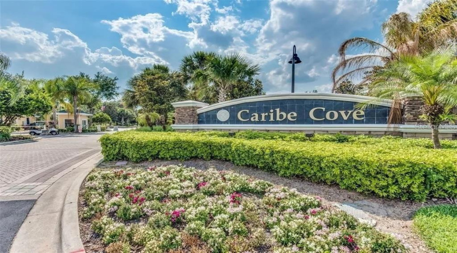 KISSIMMEE, Florida 34747, 3 Bedrooms Bedrooms, ,2 BathroomsBathrooms,Residential,For Sale,TREASURE TROVE,0,MFRO6351539