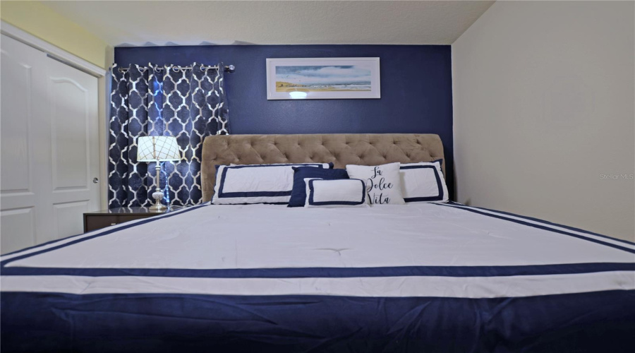 KISSIMMEE, Florida 34747, 8 Bedrooms Bedrooms, ,6 BathroomsBathrooms,Residential,For Sale,LIMA,0,MFRO6303191