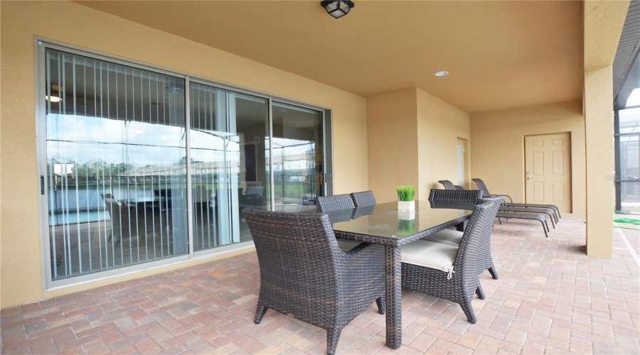 KISSIMMEE, Florida 34747, 8 Bedrooms Bedrooms, ,6 BathroomsBathrooms,Residential,For Sale,LIMA,0,MFRO6303191