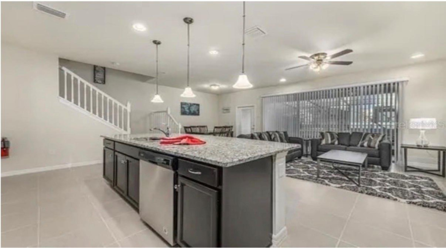 KISSIMMEE, Florida 34747, 5 Bedrooms Bedrooms, ,4 BathroomsBathrooms,Residential,For Sale,SYDNEY,0,MFRO6370850