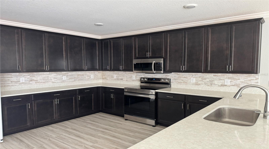 DAVENPORT, Florida 33837, 4 Bedrooms Bedrooms, ,3 BathroomsBathrooms,Residential,For Sale,CASCADE,0,MFRS5128698