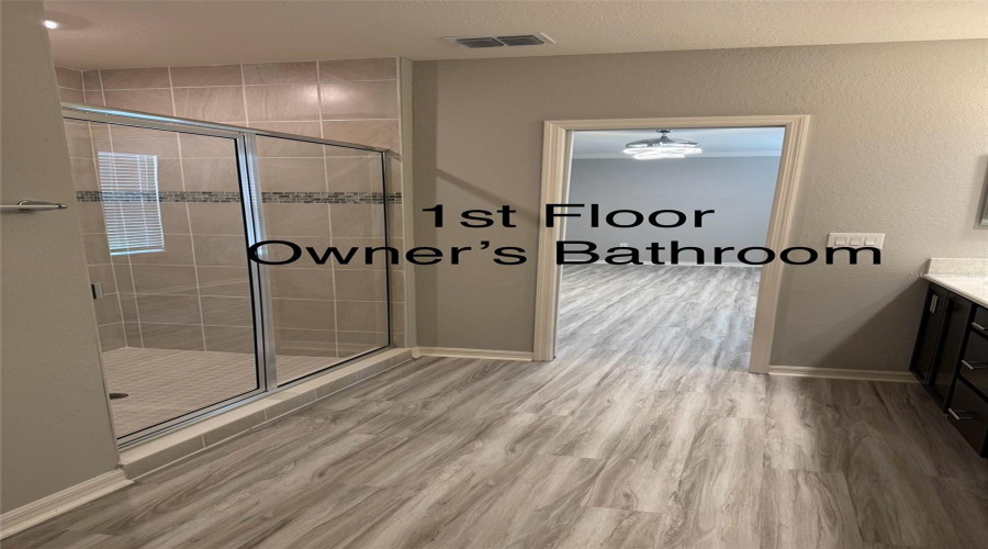 Unfurnished Owner's Bathroom