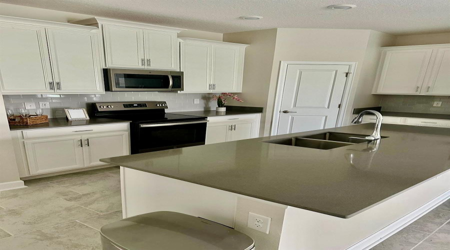 KISSIMMEE, Florida 34746, 3 Bedrooms Bedrooms, ,2 BathroomsBathrooms,Residential,For Sale,SEVEN CANYONS,0,MFRS5130003
