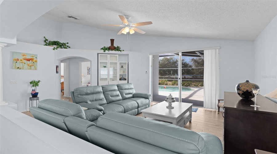 DAVENPORT, Florida 33896, 4 Bedrooms Bedrooms, ,3 BathroomsBathrooms,Residential,For Sale,SADDLE RIDGE,0,MFRG5106101