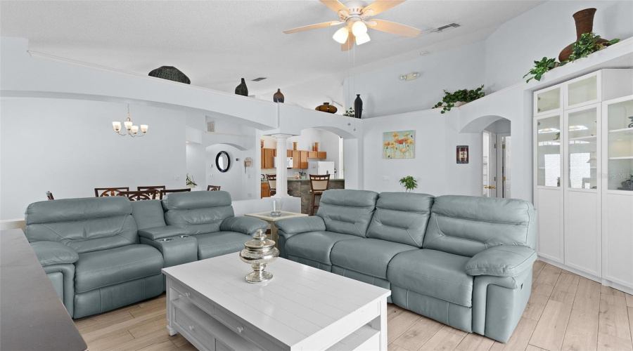 DAVENPORT, Florida 33896, 4 Bedrooms Bedrooms, ,3 BathroomsBathrooms,Residential,For Sale,SADDLE RIDGE,0,MFRG5106101