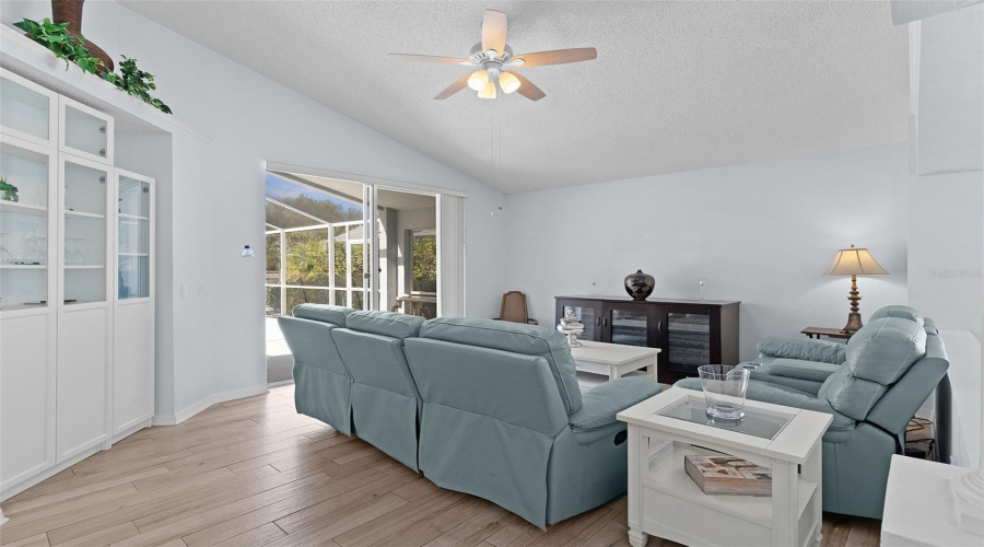 DAVENPORT, Florida 33896, 4 Bedrooms Bedrooms, ,3 BathroomsBathrooms,Residential,For Sale,SADDLE RIDGE,0,MFRG5106101