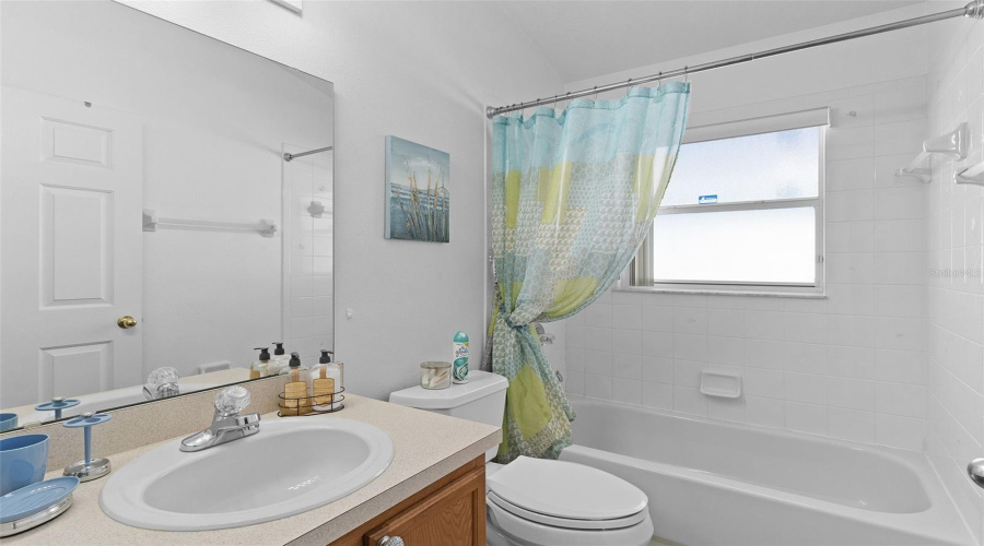 DAVENPORT, Florida 33896, 4 Bedrooms Bedrooms, ,3 BathroomsBathrooms,Residential,For Sale,SADDLE RIDGE,0,MFRG5106101