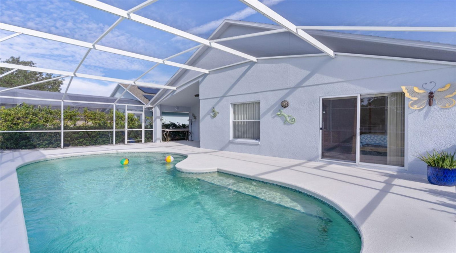 DAVENPORT, Florida 33896, 4 Bedrooms Bedrooms, ,3 BathroomsBathrooms,Residential,For Sale,SADDLE RIDGE,0,MFRG5106101