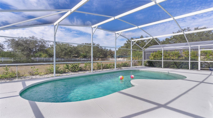 DAVENPORT, Florida 33896, 4 Bedrooms Bedrooms, ,3 BathroomsBathrooms,Residential,For Sale,SADDLE RIDGE,0,MFRG5106101