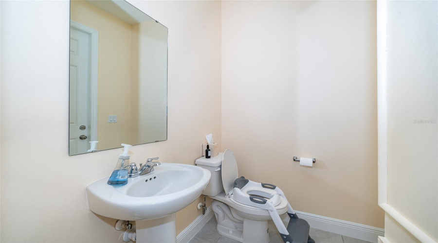 KISSIMMEE, Florida 34747, 5 Bedrooms Bedrooms, ,4 BathroomsBathrooms,Residential,For Sale,TROPICAL PALMS,0,MFRO6325817