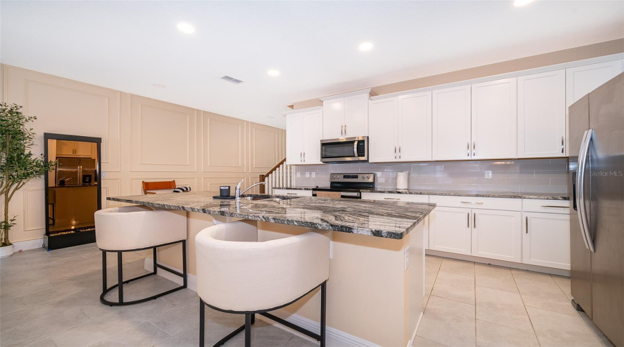 KISSIMMEE, Florida 34747, 5 Bedrooms Bedrooms, ,4 BathroomsBathrooms,Residential,For Sale,TROPICAL PALMS,0,MFRO6325817