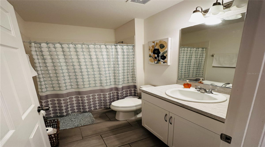 DAVENPORT, Florida 33837, 4 Bedrooms Bedrooms, ,3 BathroomsBathrooms,Residential,For Sale,BLAZING STAR,0,MFRS5141046