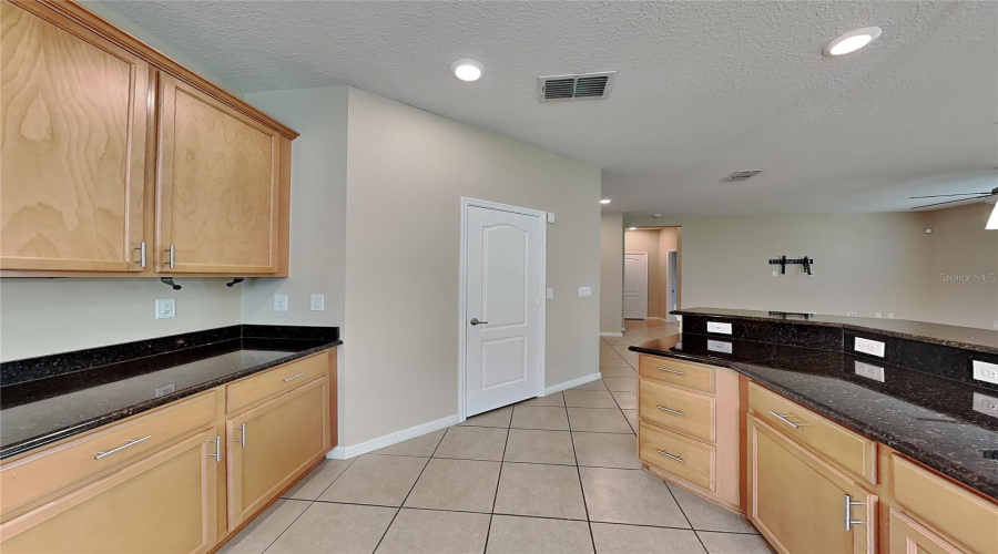 KISSIMMEE, Florida 34746, 4 Bedrooms Bedrooms, ,2 BathroomsBathrooms,Residential,For Sale,BOATING,0,MFRO6368937