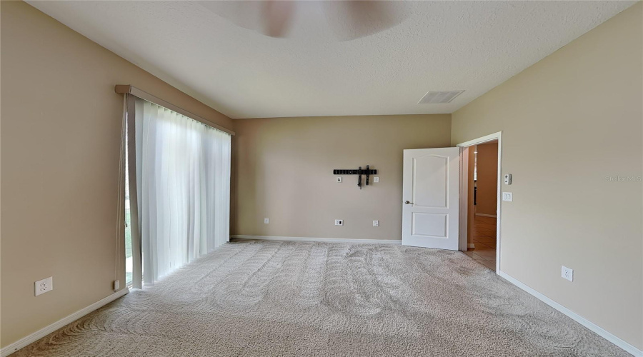 KISSIMMEE, Florida 34746, 4 Bedrooms Bedrooms, ,2 BathroomsBathrooms,Residential,For Sale,BOATING,0,MFRO6368937