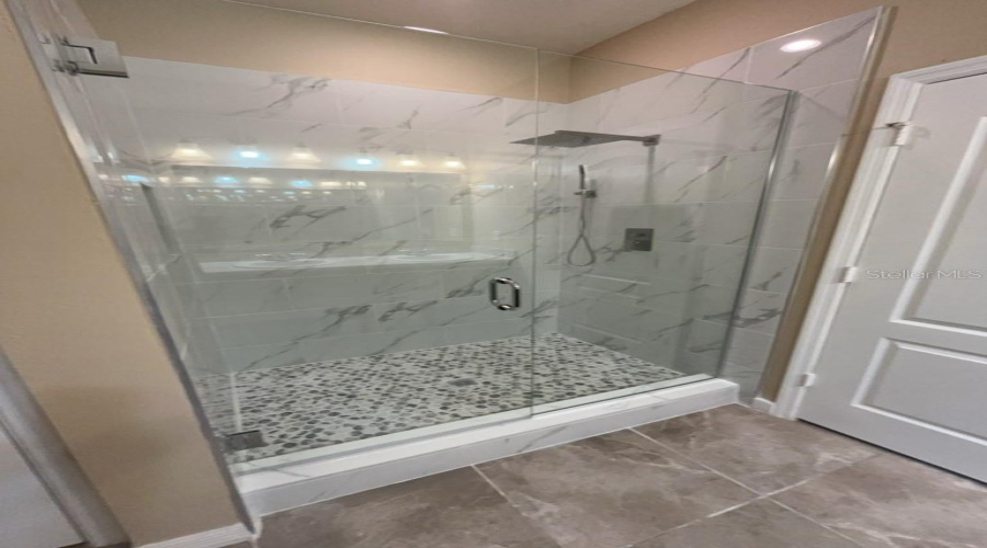 KISSIMMEE, Florida 34746, 4 Bedrooms Bedrooms, ,2 BathroomsBathrooms,Residential,For Sale,BOATING,0,MFRO6368937