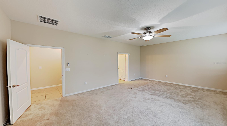 KISSIMMEE, Florida 34746, 4 Bedrooms Bedrooms, ,2 BathroomsBathrooms,Residential,For Sale,BOATING,0,MFRO6368937