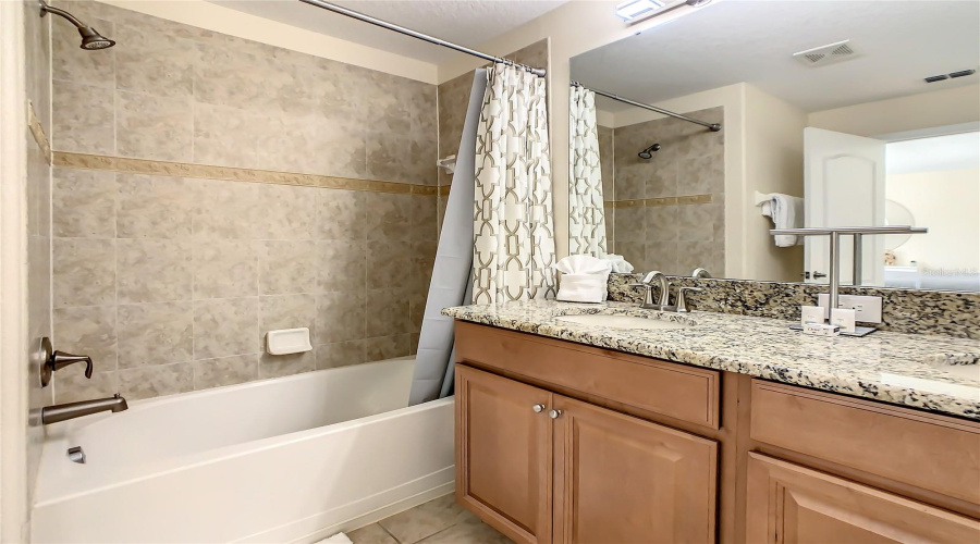 KISSIMMEE, Florida 34747, 4 Bedrooms Bedrooms, ,3 BathroomsBathrooms,Residential,For Sale,CANDY PALM,0,MFRO6291709