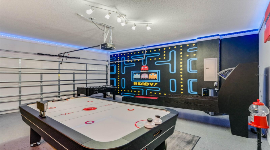 KISSIMMEE, Florida 34747, 9 Bedrooms Bedrooms, ,8 BathroomsBathrooms,Residential,For Sale,GRABEN,0,MFRO6273977