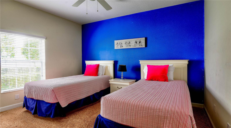 KISSIMMEE, Florida 34746, 5 Bedrooms Bedrooms, ,4 BathroomsBathrooms,Residential,For Sale,BRIER ROSE,0,MFRS5123963