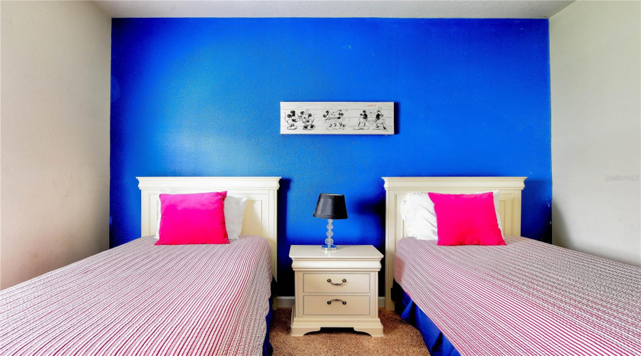 KISSIMMEE, Florida 34746, 5 Bedrooms Bedrooms, ,4 BathroomsBathrooms,Residential,For Sale,BRIER ROSE,0,MFRS5123963