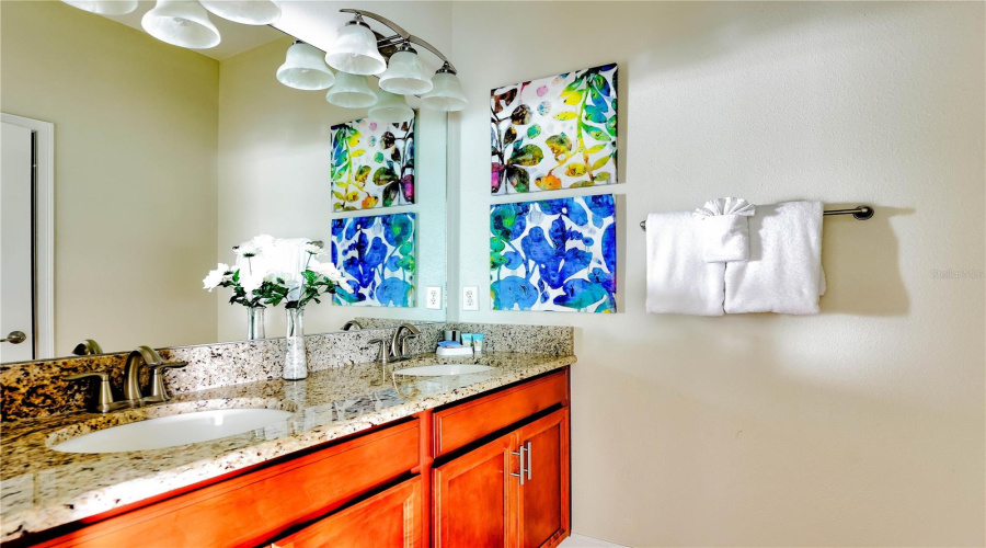 KISSIMMEE, Florida 34746, 5 Bedrooms Bedrooms, ,4 BathroomsBathrooms,Residential,For Sale,BRIER ROSE,0,MFRS5123963