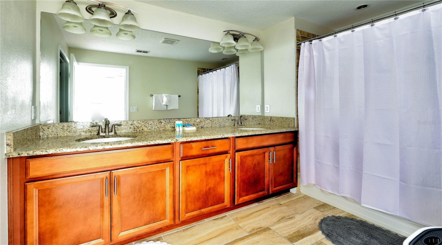 KISSIMMEE, Florida 34746, 5 Bedrooms Bedrooms, ,4 BathroomsBathrooms,Residential,For Sale,BRIER ROSE,0,MFRS5123963