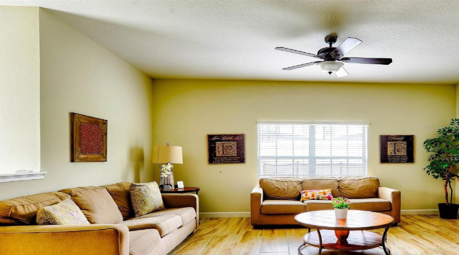 KISSIMMEE, Florida 34746, 5 Bedrooms Bedrooms, ,4 BathroomsBathrooms,Residential,For Sale,BRIER ROSE,0,MFRS5123963