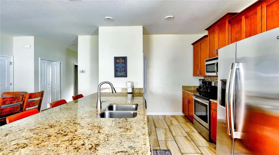 KISSIMMEE, Florida 34746, 5 Bedrooms Bedrooms, ,4 BathroomsBathrooms,Residential,For Sale,BRIER ROSE,0,MFRS5123963