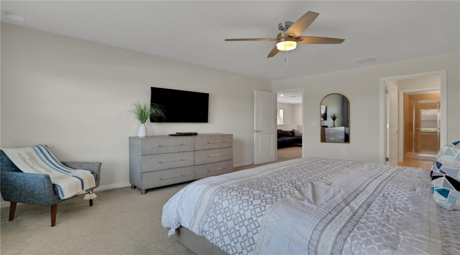 DAVENPORT, Florida 33897, 5 Bedrooms Bedrooms, ,4 BathroomsBathrooms,Residential,For Sale,PARADISE,0,MFRO6184802