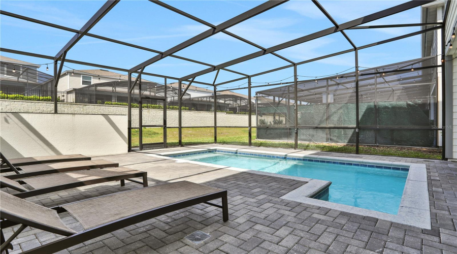 DAVENPORT, Florida 33897, 5 Bedrooms Bedrooms, ,4 BathroomsBathrooms,Residential,For Sale,PARADISE,0,MFRO6184802