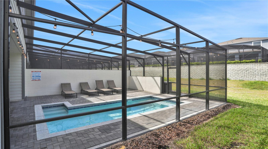 DAVENPORT, Florida 33897, 5 Bedrooms Bedrooms, ,4 BathroomsBathrooms,Residential,For Sale,PARADISE,0,MFRO6184802