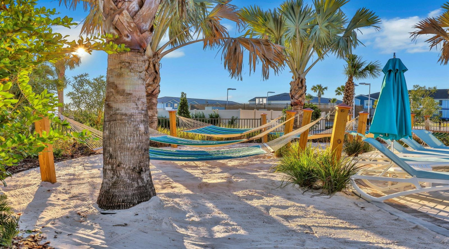 DAVENPORT, Florida 33897, 5 Bedrooms Bedrooms, ,4 BathroomsBathrooms,Residential,For Sale,PARADISE,0,MFRO6184802