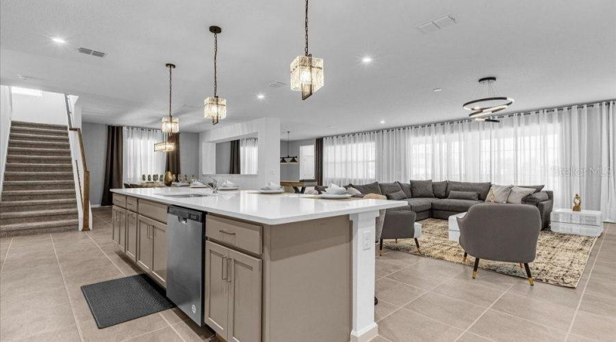 KISSIMMEE, Florida 34747, 9 Bedrooms Bedrooms, ,6 BathroomsBathrooms,Residential,For Sale,TURQUOISE WAVE,0,MFRO6370914