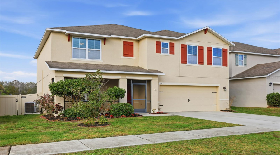 DAVENPORT, Florida 33897, 5 Bedrooms Bedrooms, ,3 BathroomsBathrooms,Residential,For Sale,LAZY WILLOW,0,MFRS5140894