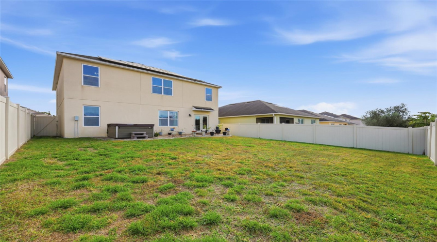 DAVENPORT, Florida 33897, 5 Bedrooms Bedrooms, ,3 BathroomsBathrooms,Residential,For Sale,LAZY WILLOW,0,MFRS5140894