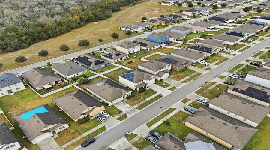 DAVENPORT, Florida 33897, 5 Bedrooms Bedrooms, ,3 BathroomsBathrooms,Residential,For Sale,LAZY WILLOW,0,MFRS5140894