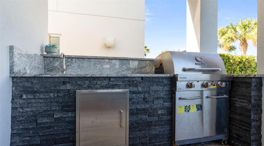 KISSIMMEE, Florida 34747, 5 Bedrooms Bedrooms, ,5 BathroomsBathrooms,Residential,For Sale,DESERT MOUNTAIN,0,MFRO6371095