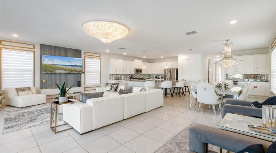 KISSIMMEE, Florida 34747, 5 Bedrooms Bedrooms, ,5 BathroomsBathrooms,Residential,For Sale,DESERT MOUNTAIN,0,MFRO6371095